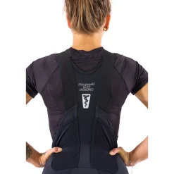 ONE11 Bib kurz